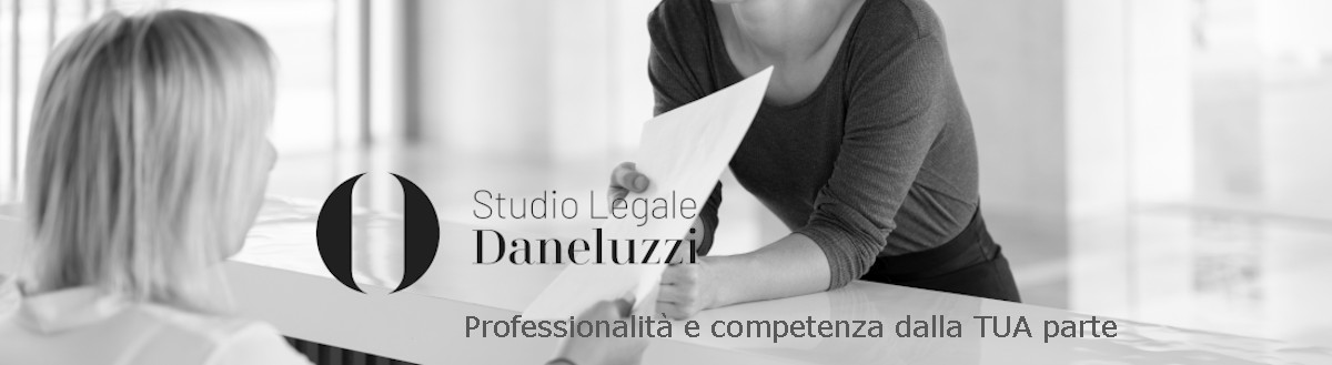 reception-studio-legale-daneluzzi-modulo-sondaggio-bianco-nero